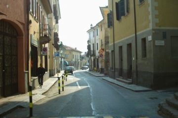Volpiano ieri e oggi - Volpiano ieri e oggi - Vista di Via Garibaldi oggi
