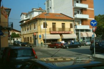 Volpiano ieri e oggi - Piazza Mazzini o della Stazione ieri 