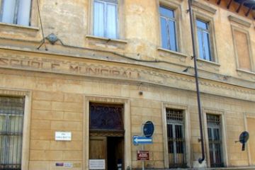 Ex Scuola Elementare - ora Biblioteca, InformaGiovani, Museo Minerologico e sede della Filarmonica Volpianese