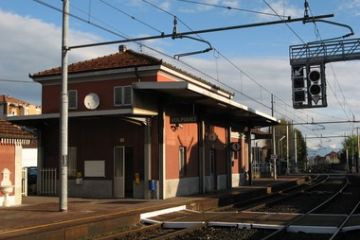 La stazione Ferroviaria della GTT - linea Torino - Rivarolo C.<br>(foto inviata da Paola Camoletto)